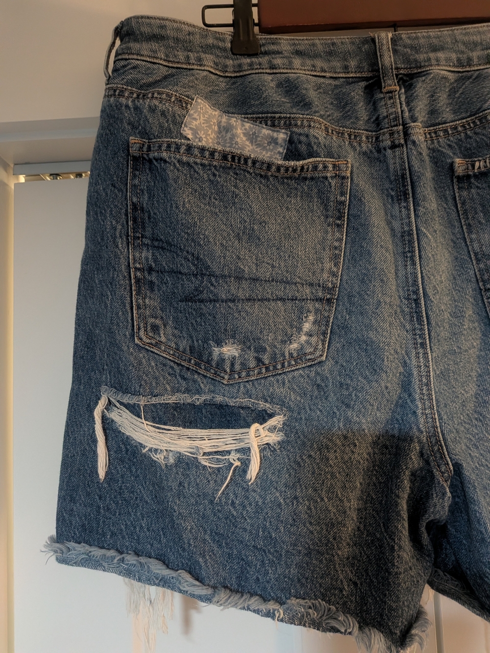 American Eagle Outfitters Highest Rise Baggy Patchwork Denim Shorts Size 16 - Picture 5 of 10